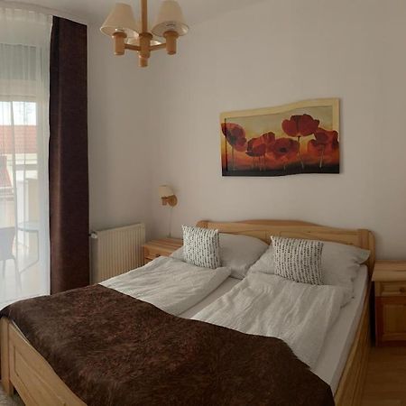 Konig Apartman Iii. Hévíz Eksteriør bilde